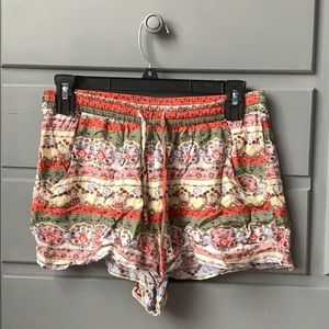 Flowy patterned shorts